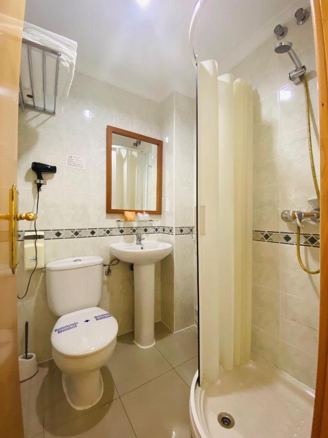 Hostal L'Anfora Дения Екстериор снимка