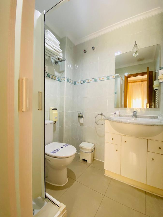 Hostal L'Anfora Дения Екстериор снимка